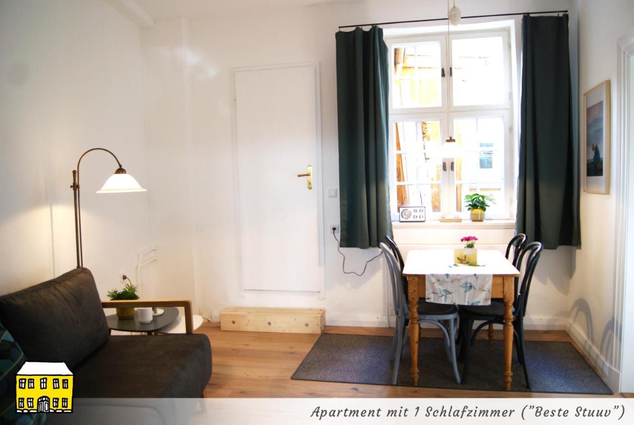 Das Gelbe Haus - Drei Besondere Ferienwohnungen Flensburg Eksteriør bilde